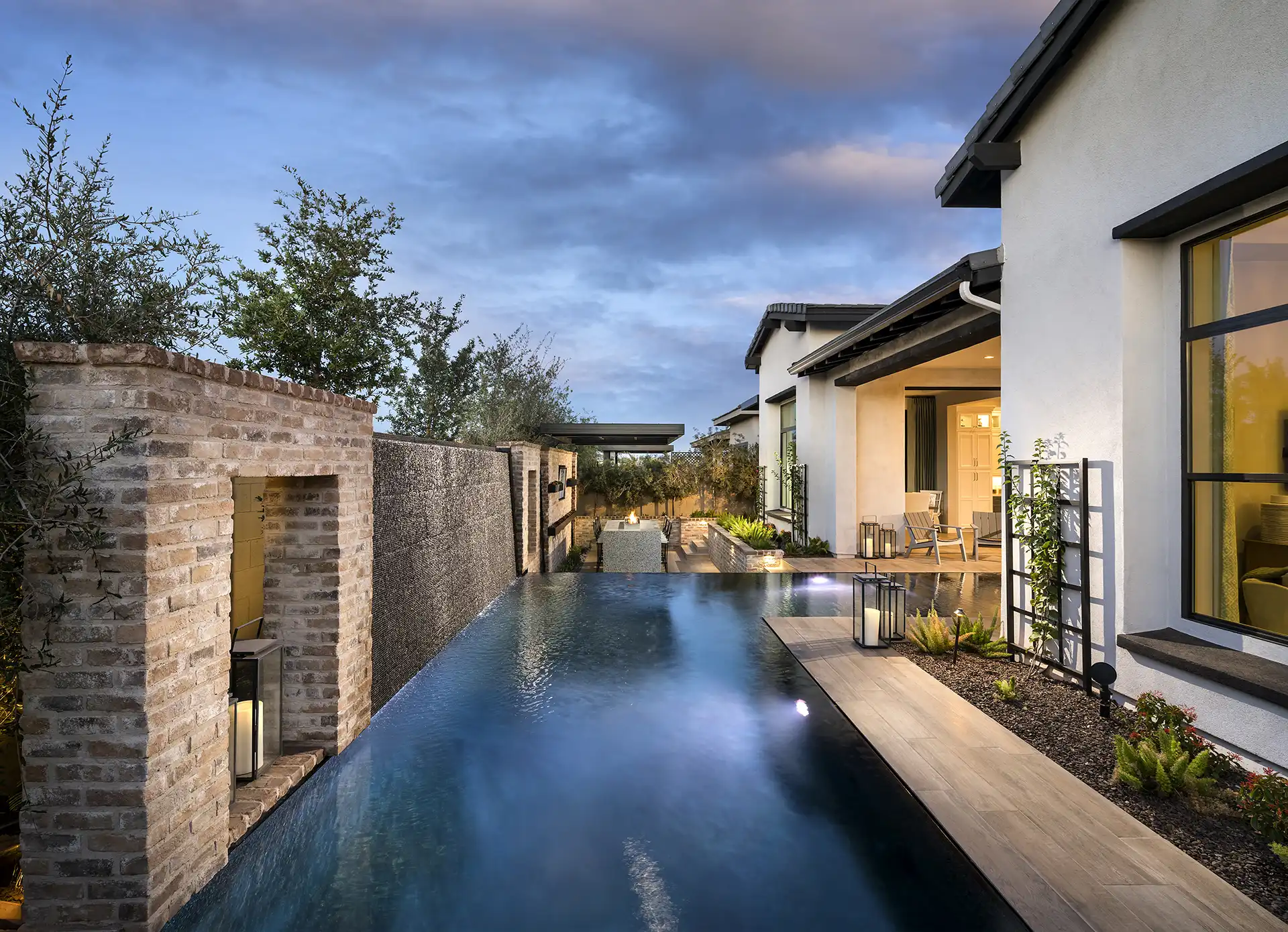 Cobalt_Seville_Golf_Country_Club_Gilbert_Landscape-and-Pool-Design-Arizona_2Cobalt_Seville_Golf_Country_Club_Gilbert_Landscape-and-Pool-Design-Arizona_5Backyard