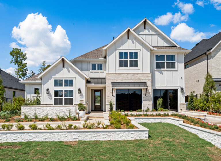 Woodson's Reserve_Sycamore Collection_Hardy Farmhouse_Front Elevation