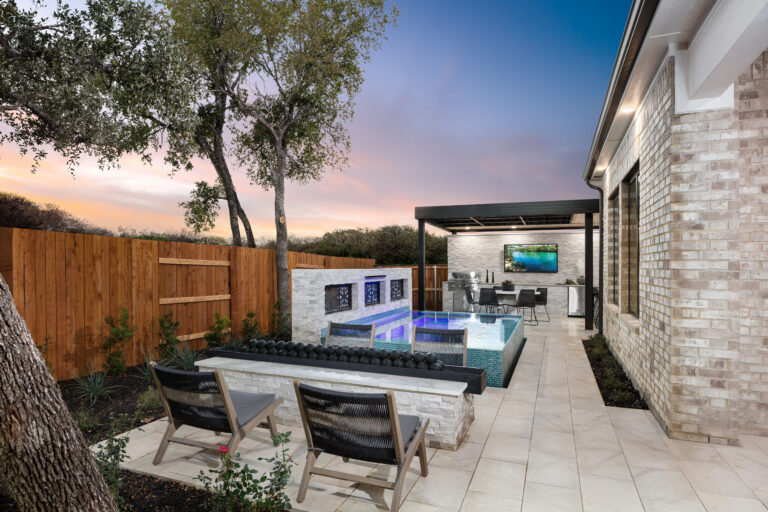 Hidden Creeks Parkfield_Backexterior_2